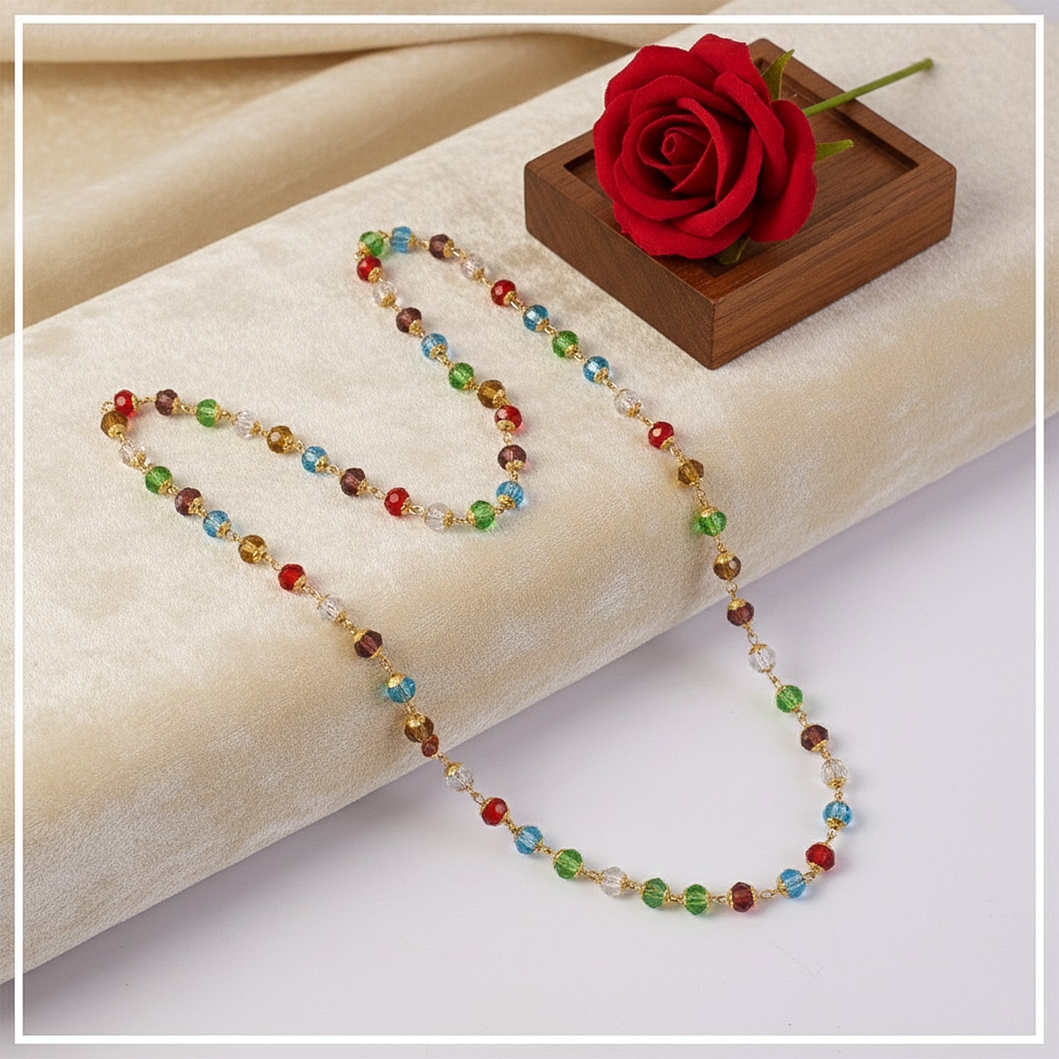Gold-tone beaded necklace        
